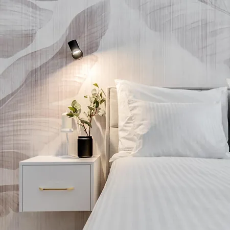 Rent Invest - Quorum Parking Klimatyzacja *