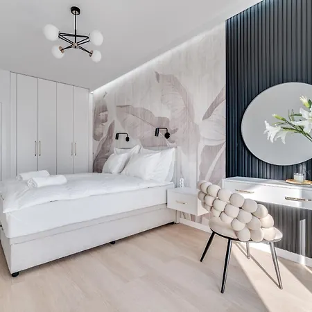 Rent Invest - Quorum Parking Klimatyzacja * Vratislav