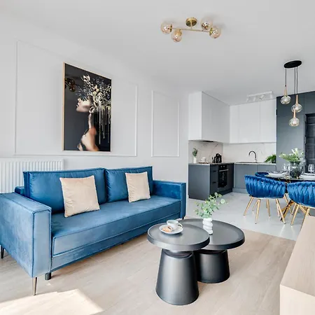 Rent Invest - Quorum Parking Klimatyzacja Apartman