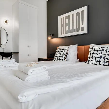 Rent Invest - Quorum Parking Klimatyzacja * Vratislav