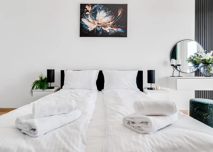 Rent Invest - Quorum Parking Klimatyzacja Apartamento