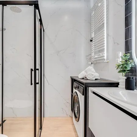 Rent Invest - Quorum Parking Klimatyzacja Vratislav