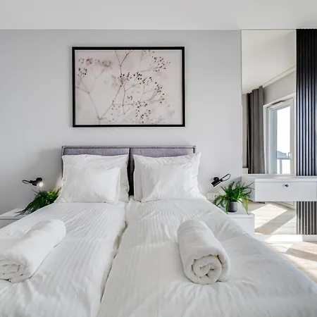 Rent Invest - Quorum Parking Klimatyzacja