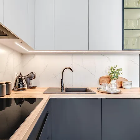 Rent Invest - Quorum Parking Klimatyzacja Διαμέρισμα *