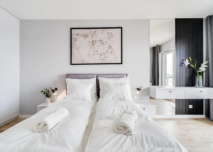 Rent Invest - Quorum Parking Klimatyzacja Apartmán *