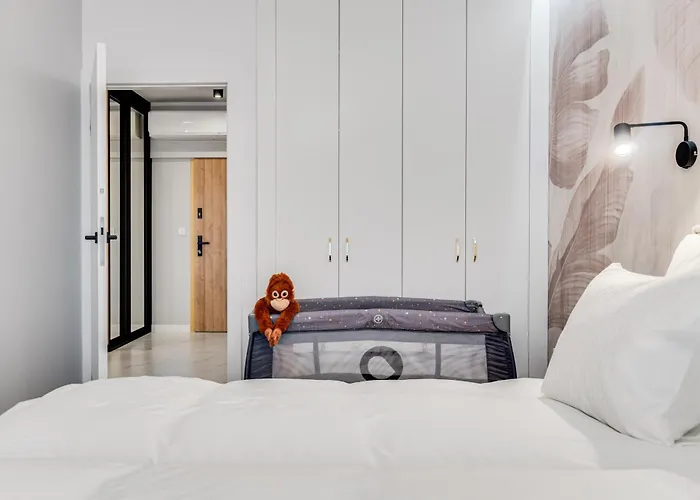 Rent Invest - Quorum Parking Klimatyzacja Apartmán *