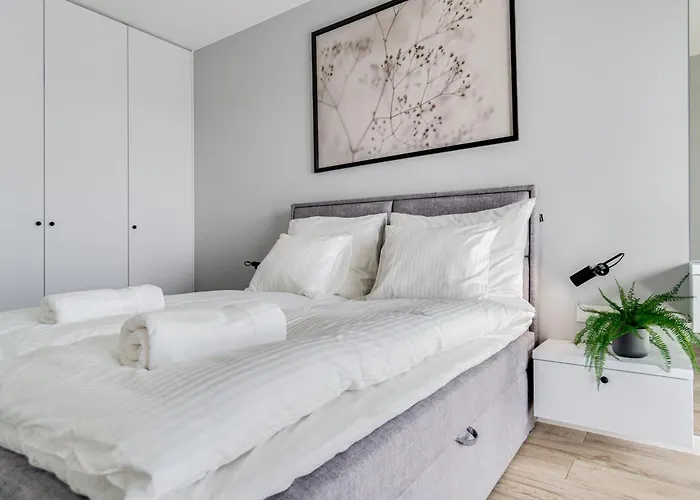 Rent Invest - Quorum Parking Klimatyzacja Vratislav